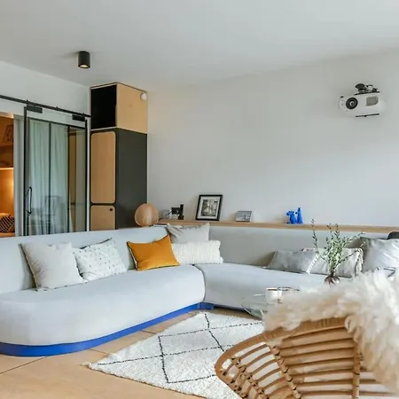 Apartment Huswell - With Garden At The Seaside In