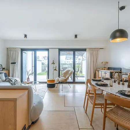 Apartment Huswell - With Garden At The Seaside In